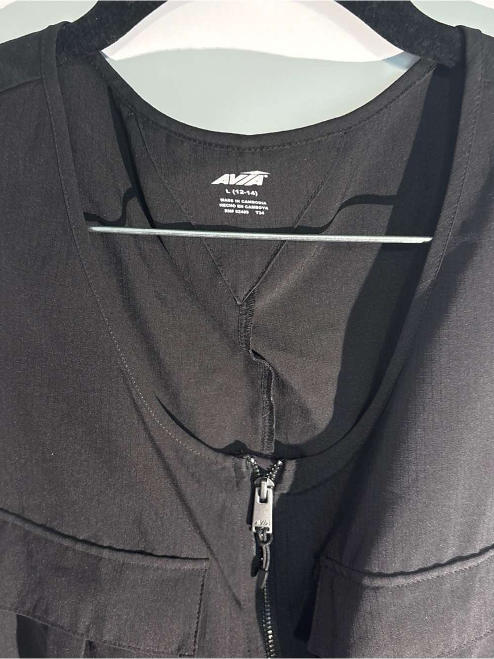 Avia Black Sleeveless Zip-Front Romper - Picture 3 of 4